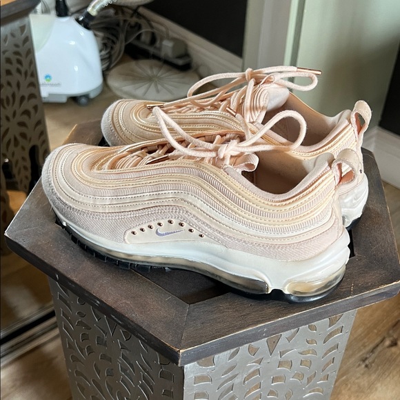 🛑 1 hour sale. Nike, Air Max 97, hemp, size 8, Beige w/Air Cushion Soles - Picture 5 of 8